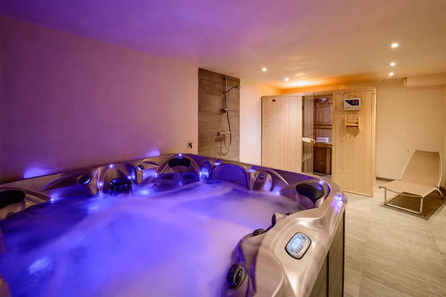 Luxury Chalet for ten in the centre photo 5