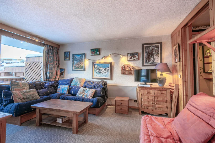 Traditional five person apartment in a quiet area photo 3