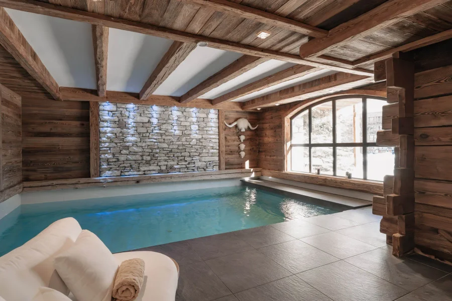 Amazing swimming pool and spa photo 4