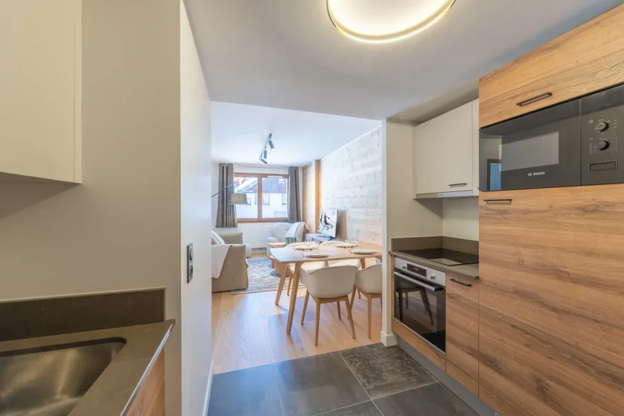 Bright apartment close to the centre photo 2