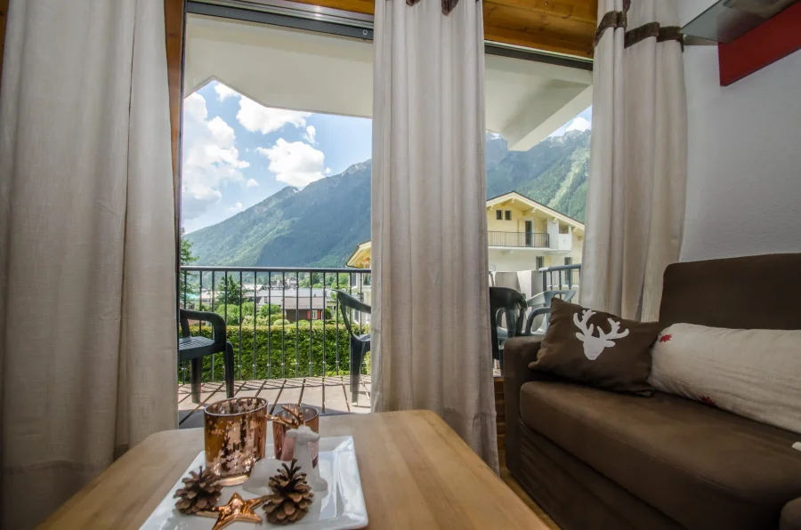 Homely two-bedroom apartment in Chamonix centre photo 3