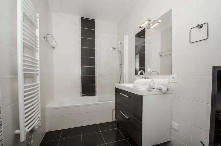 Spacious apartment with Mont Blanc views in Chamonix centre photo 2