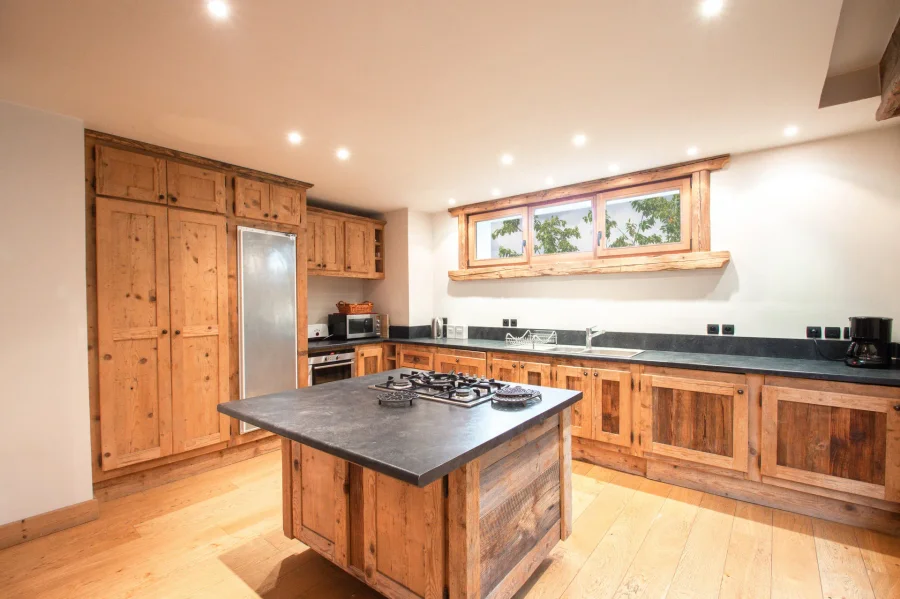 Three bedroom apartment for six near resort centre photo 5