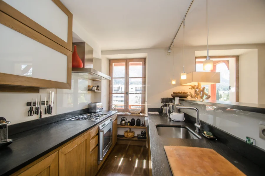 Six guest apartment with stunning Mt Blanc views photo 5