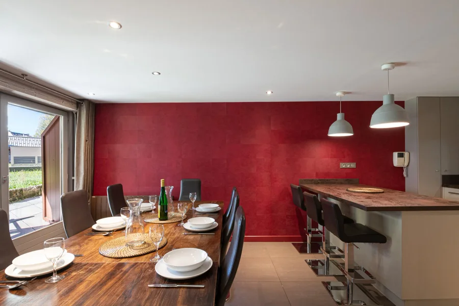 Large three-bedroom apartment in Chamonix centre photo 3