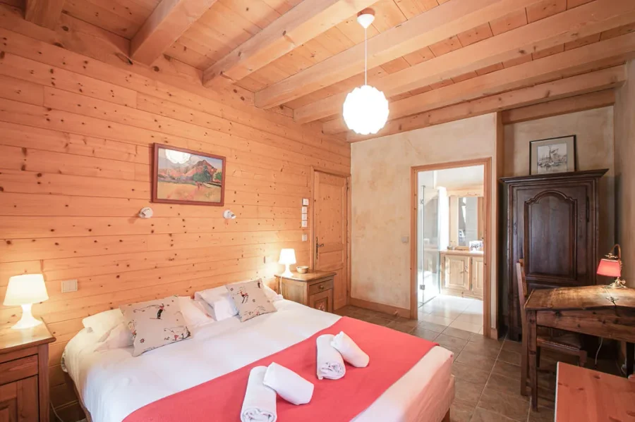 Charming chalet in the beautiful Les Tines photo 5