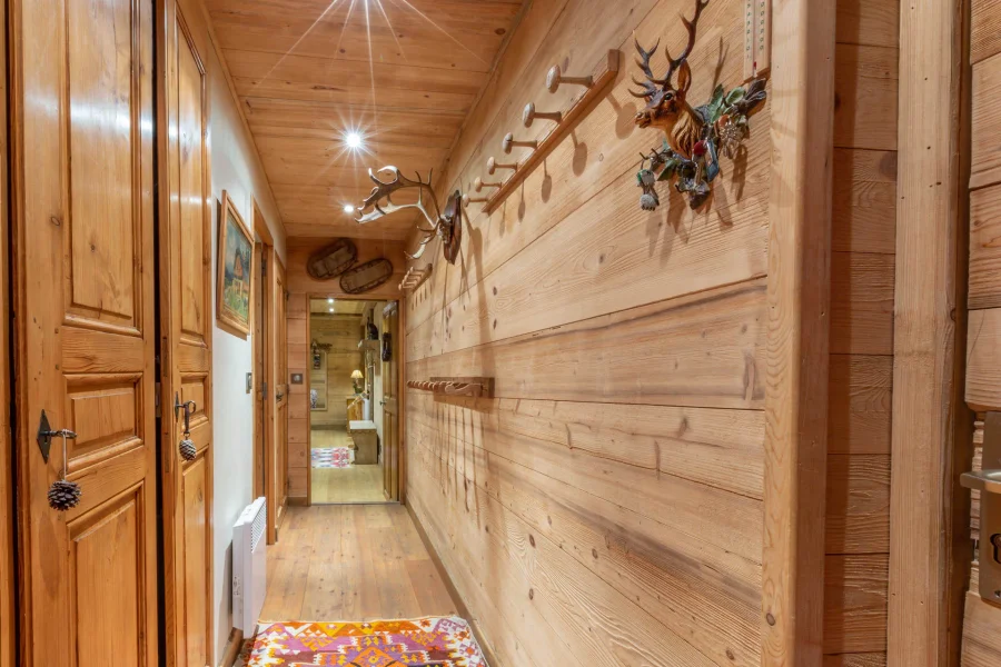 Alpine lodge style apartment photo 5