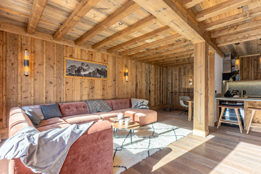 Luxe apartment with beautiful views photo 3