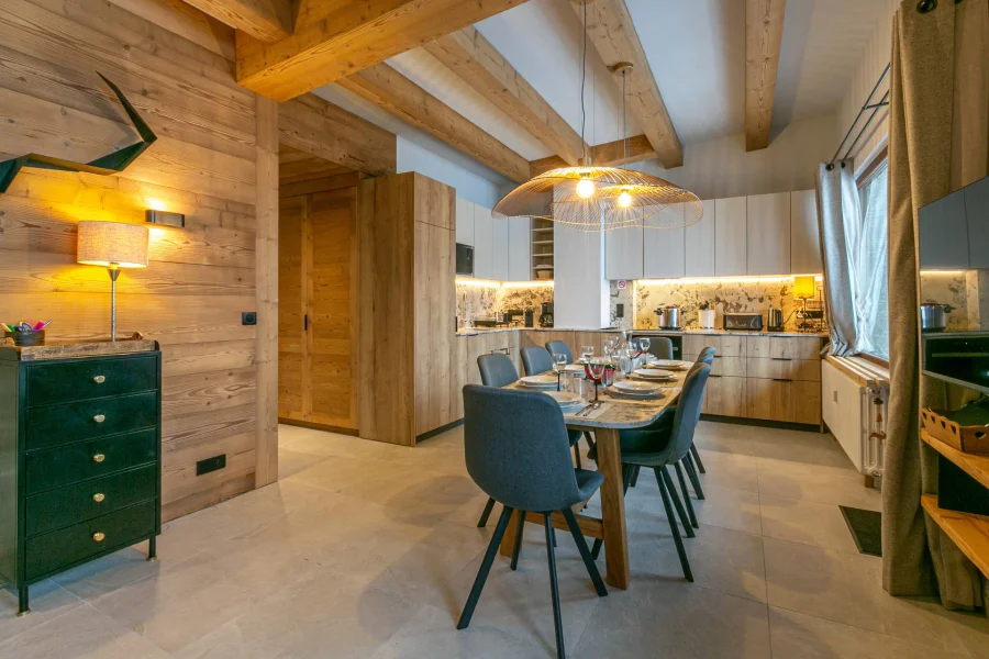 Bright, renovated apartment at the foot of the slopes with panoramic alpine views photo 4
