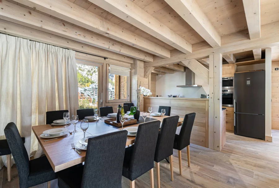 Ski in and out of this stylish chalet hideaway photo 5