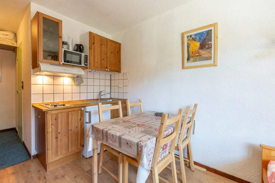 Bright Studio with Balcony Near the Slopes & Amenities photo 2