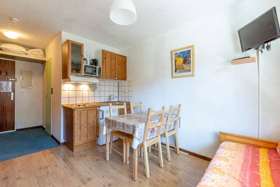 Bright Studio with Balcony Near the Slopes & Amenities photo 3