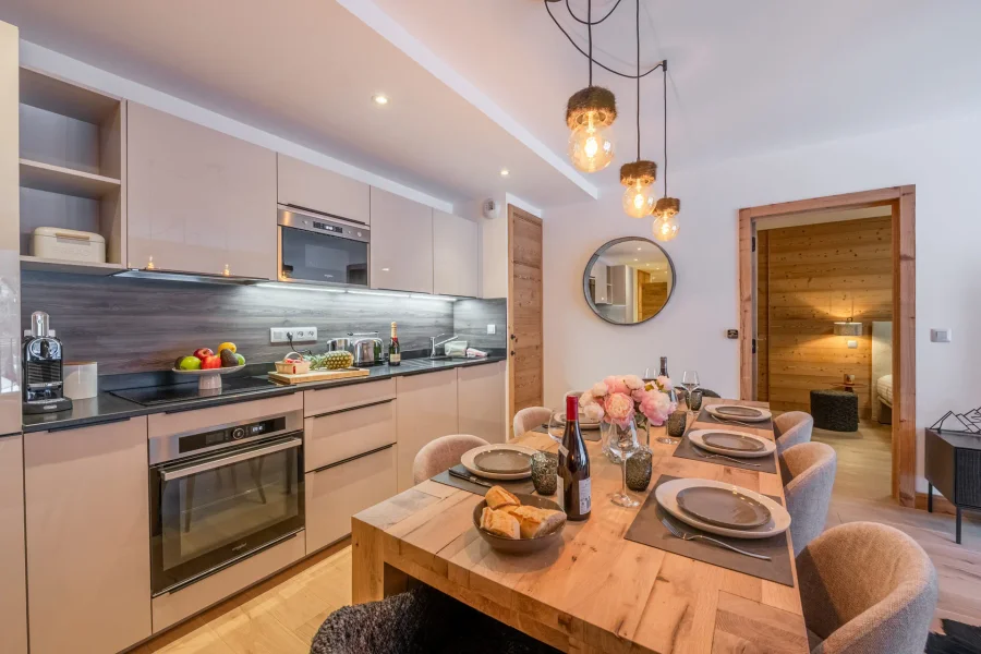 Beautiful new apartment in high standarding condo photo 5